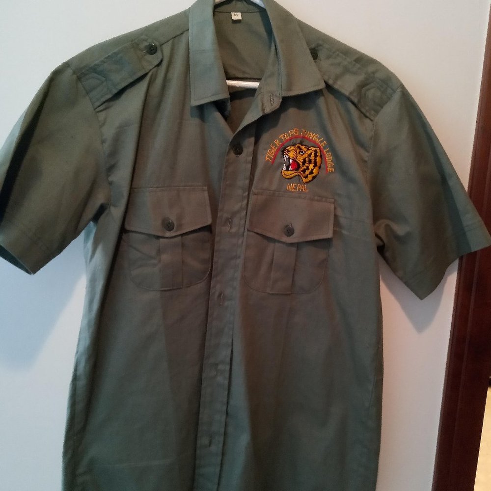 Vintage Tiger Tops Jungle Lodge in Nepal - Army-Style Shirt - Unisex M